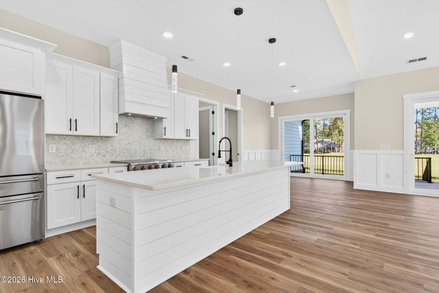 474 S Middleton Drive NW, Calabash, NC 28467