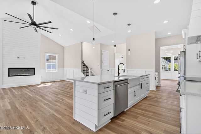 474 S Middleton Drive NW, Calabash, NC 28467