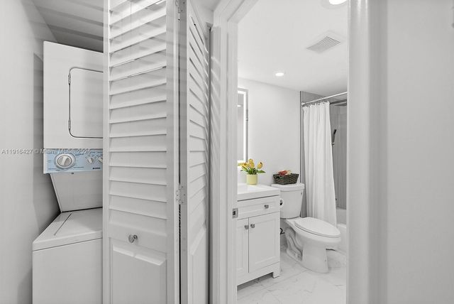 12500 SW 5th Ct 410M, Pembroke Pines, FL 33027