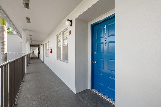 12500 SW 5th Ct 410M, Pembroke Pines, FL 33027