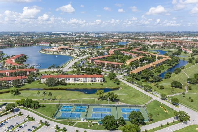 12500 SW 5th Ct 410M, Pembroke Pines, FL 33027