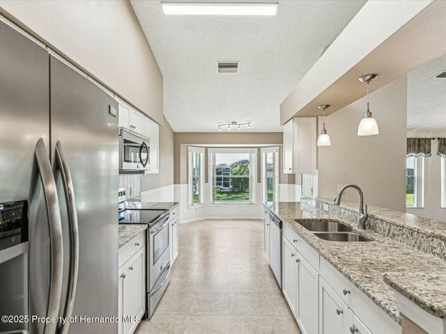 18325 Whitacre Circle, Hudson, FL 34667