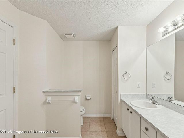 18325 Whitacre Circle, Hudson, FL 34667