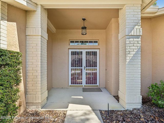 18325 Whitacre Circle, Hudson, FL 34667