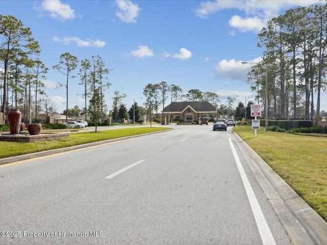 18325 Whitacre Circle, Hudson, FL 34667