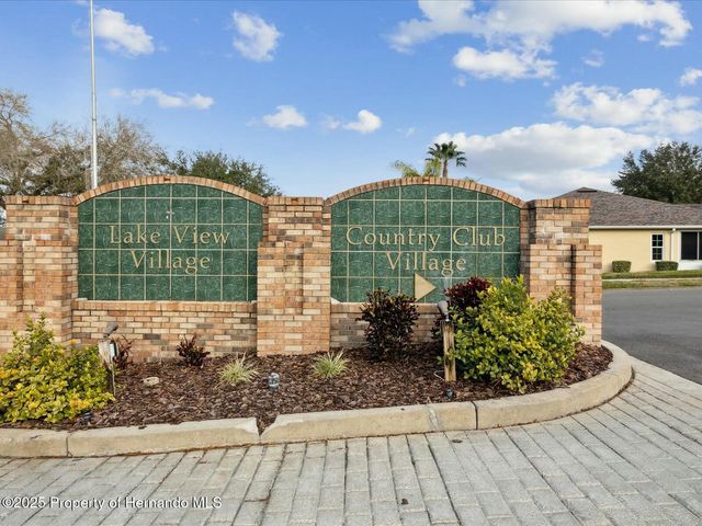 18325 Whitacre Circle, Hudson, FL 34667