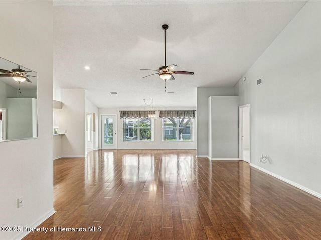 18325 Whitacre Circle, Hudson, FL 34667