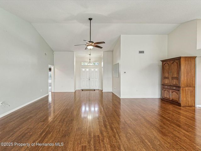 18325 Whitacre Circle, Hudson, FL 34667