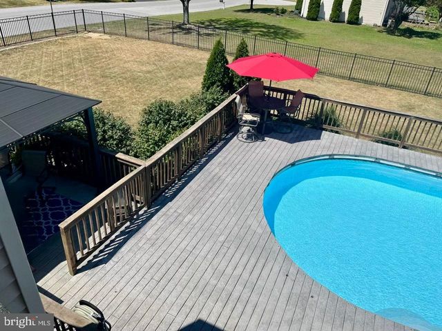 202 BARLEY FIELD CIR, Carlisle, PA 17015