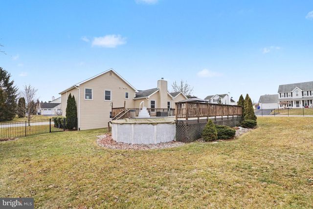 202 BARLEY FIELD CIR, Carlisle, PA 17015