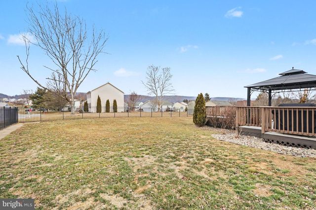 202 BARLEY FIELD CIR, Carlisle, PA 17015