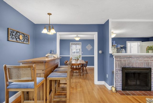 51 Brantwood Rd, Worcester, MA 01602