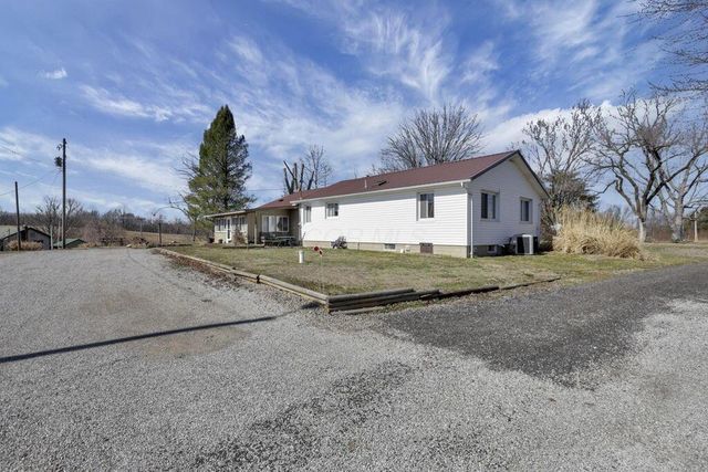 26039 State Route 180, Rockbridge, OH 43149