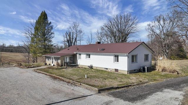 26039 State Route 180, Rockbridge, OH 43149