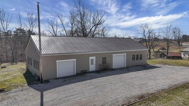 26039 State Route 180, Rockbridge, OH 43149