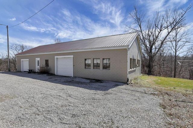 26039 State Route 180, Rockbridge, OH 43149