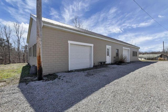 26039 State Route 180, Rockbridge, OH 43149