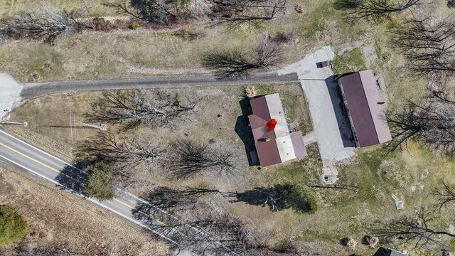 26039 State Route 180, Rockbridge, OH 43149