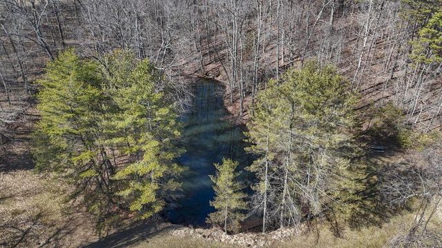 26039 State Route 180, Rockbridge, OH 43149