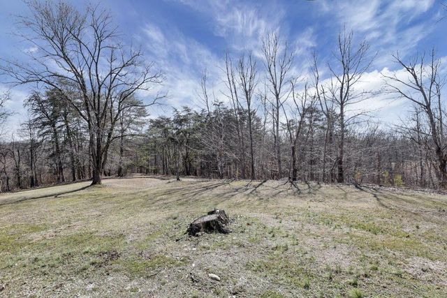 26039 State Route 180, Rockbridge, OH 43149