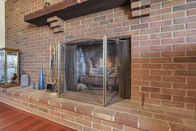 26039 State Route 180, Rockbridge, OH 43149