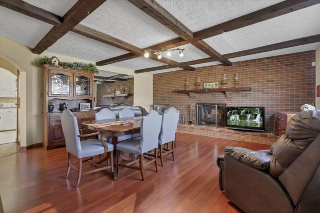 26039 State Route 180, Rockbridge, OH 43149