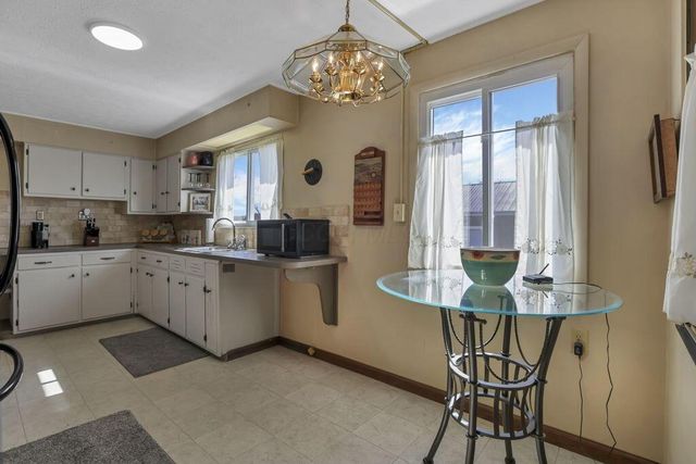 26039 State Route 180, Rockbridge, OH 43149