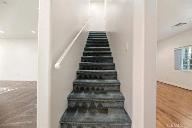 637 N. Fairview St 102, Burbank, CA 91505