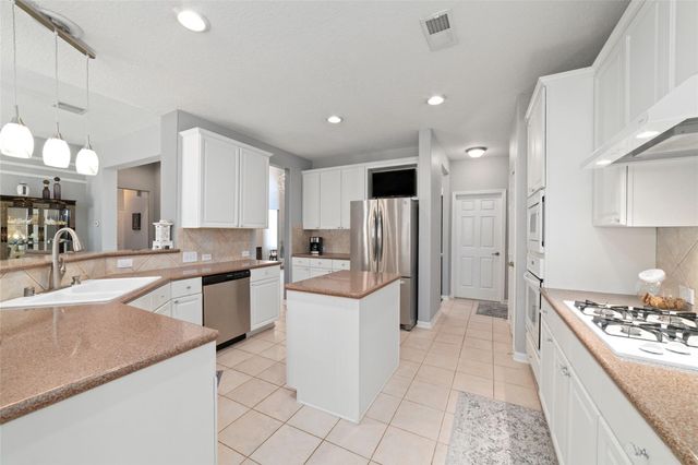 127 Hawknest Court, The Woodlands, TX 77384