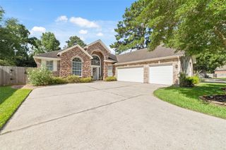 127 Hawknest Court, The Woodlands, TX 77384
