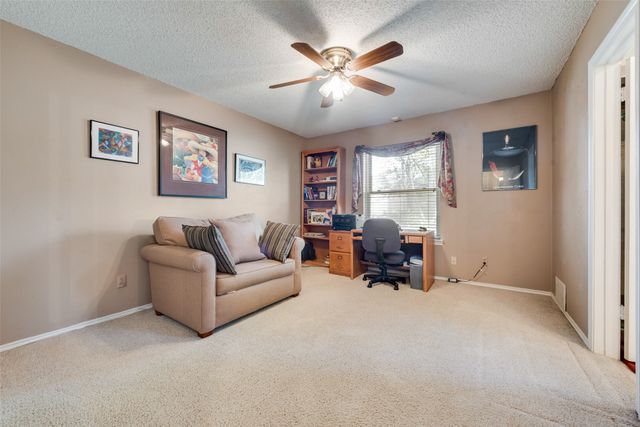 1719 Autumn Lane, Arlington, TX 76012