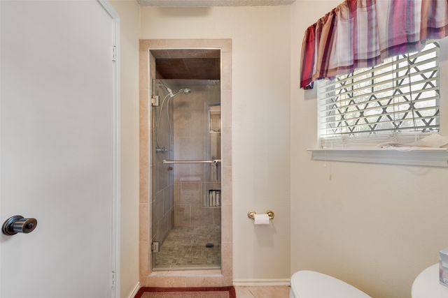 1719 Autumn Lane, Arlington, TX 76012