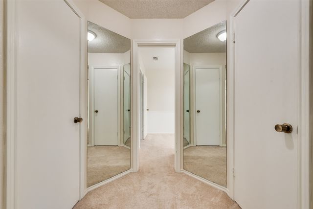 1719 Autumn Lane, Arlington, TX 76012