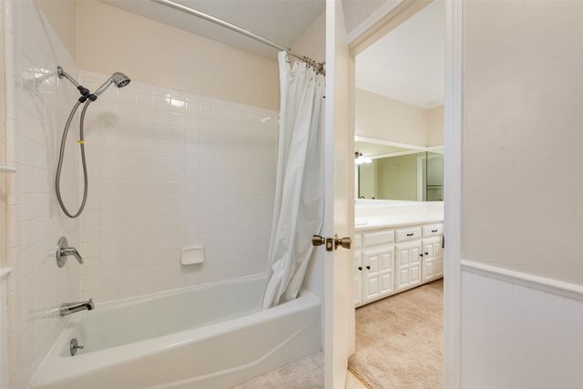 1719 Autumn Lane, Arlington, TX 76012