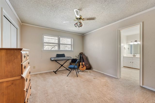 1719 Autumn Lane, Arlington, TX 76012