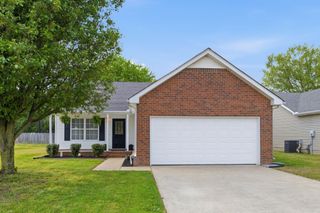 1118 Melvin Dr, Murfreesboro, TN 37128