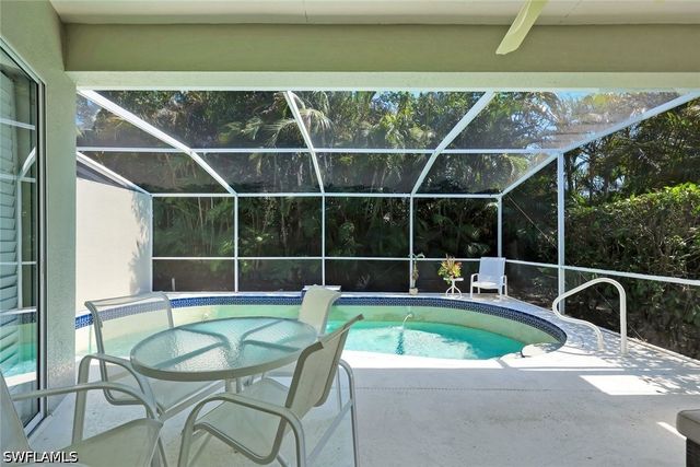 1818 Leamington LN, Naples, FL 34109