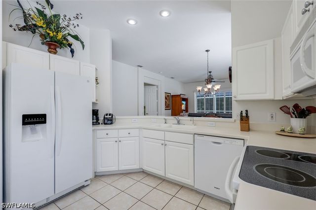 1818 Leamington LN, Naples, FL 34109