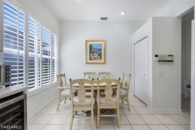 1818 Leamington LN, Naples, FL 34109