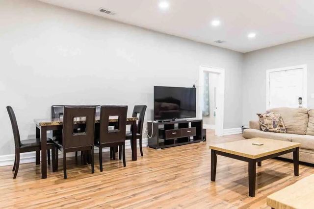 2021 Grainger Street, Fort Worth, TX 76110