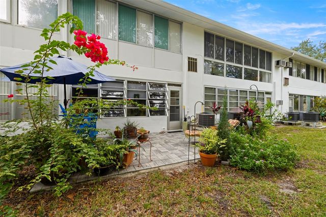 300 CLYDE LANE 106, Dunedin, FL 34698