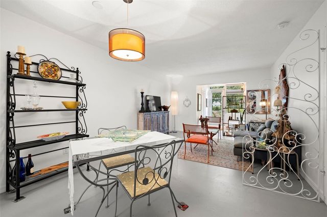 300 CLYDE LANE 106, Dunedin, FL 34698