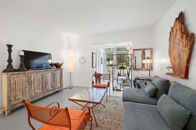 300 CLYDE LANE 106, Dunedin, FL 34698