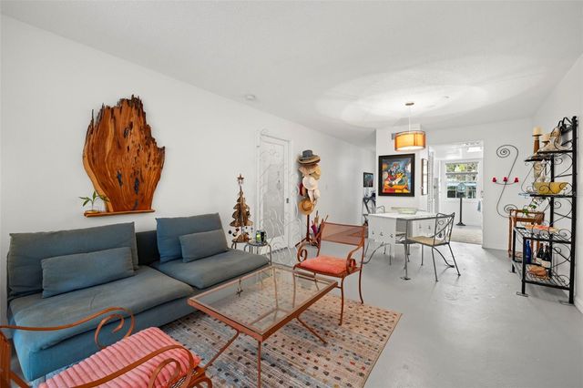 300 CLYDE LANE 106, Dunedin, FL 34698