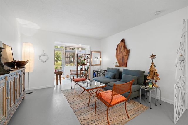 300 CLYDE LANE 106, Dunedin, FL 34698