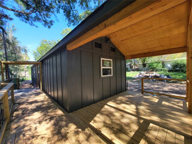 13126 S Lee Shore Drive, Willis, TX 77318