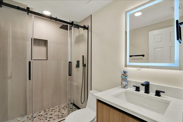 670 ISLAND WAY 1006, Clearwater Beach, FL 33767