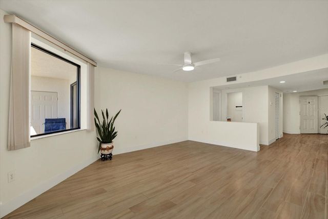 670 ISLAND WAY 1006, Clearwater Beach, FL 33767