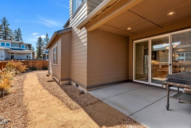 20449 Aberdeen Drive, Bend, OR 97702
