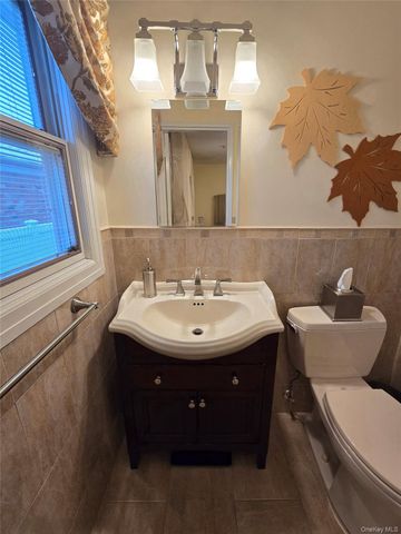 15611 89th Street, Howard Beach, NY 11414